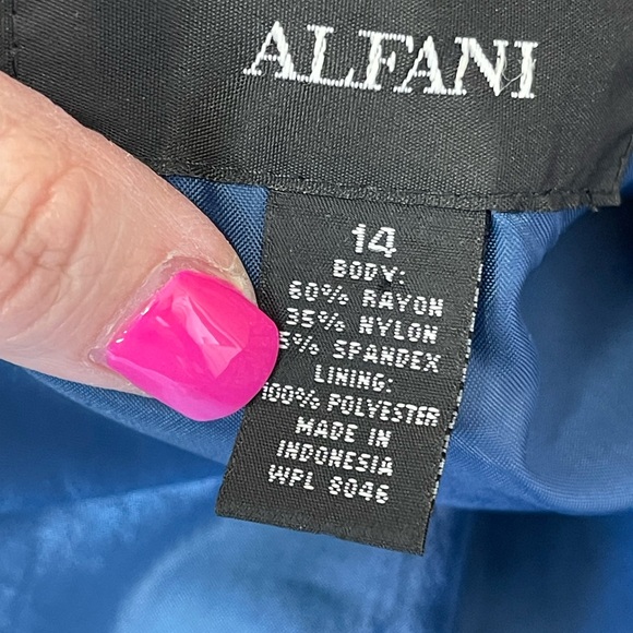 Alfani Blazer size 14 blue Modern Minimalist Design PERFECT 💙💙💙 - Picture 6 of 6